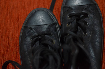 黑色的皮革时尚的鞋子古董时尚