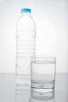 水塑料瓶玻璃