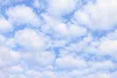 天空天空蓝色的毛茸茸的云白色软天空云背景Cloudscape天空清晰的云