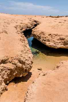 地震裂纹国家公园拉Mohamed埃及红色的海