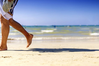 夏天假期概念清晰的沙子模糊的家伙海清晰的