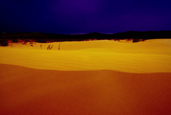 沙漠晚上