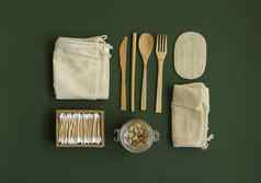 浪费工具包集生态友好的竹子餐具网棉花袋玻璃罐子坚果丝瓜海绵盒子棉花拭子自然可重用的项目配件绿色表面