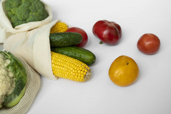 <strong>蔬菜</strong>生态袋白色表面胡椒番茄玉米黄瓜西兰花菜花可重用的购物生态友好的棉花织物袋浪费塑料<strong>免</strong>费的概念可持续发展的