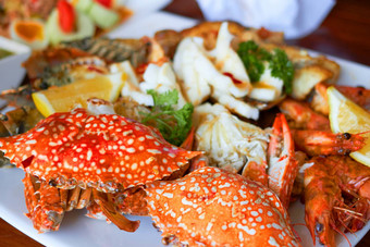 海食物大板包括虾柠檬鱿鱼蟹替代高能激光