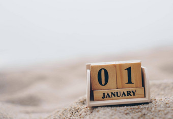 木砖块显示日期月日历1月一年一天庆祝活动假期长周末季节