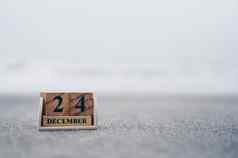 木砖块显示日期月日历12月克里斯特马斯一天庆祝活动假期长周末季节