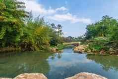 自然温暖的水池氮化镓哈什洛沙国家公园