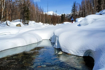 部分河免费的雪冰自然贝加尔湖