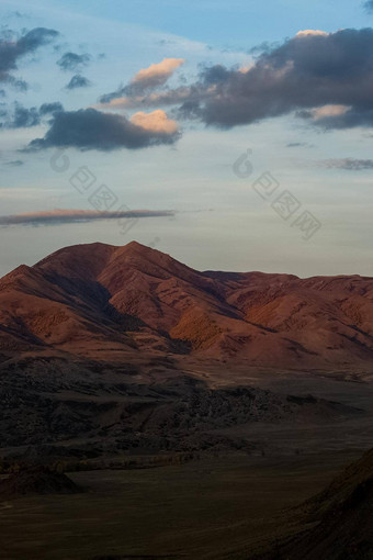 阿尔泰山景观自然阿尔泰山峡谷山