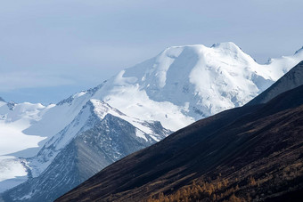 阿尔泰山景观自然阿尔泰山峡谷山