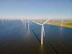 风车公园荷兰海洋风车农场巨大的涡轮机绿色能源荷兰欧洲