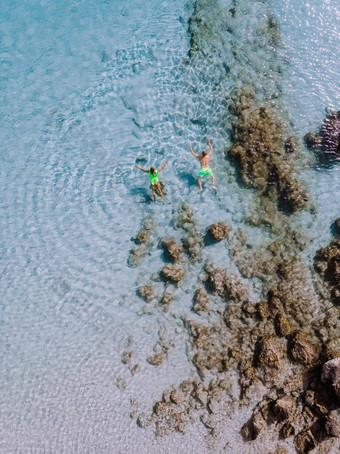 热带海滩voulisma海滩istron克里特岛希腊夫妇假期希腊