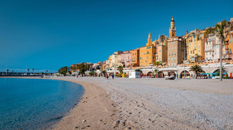 芒通法国科特天蓝色6月温暖的热夏天一天海滨海滩视图部分芒通Provence-Alpes-Coted azur法国