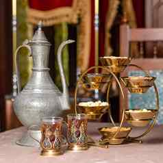 阿拉伯语茶壶玻璃坚果能关闭
