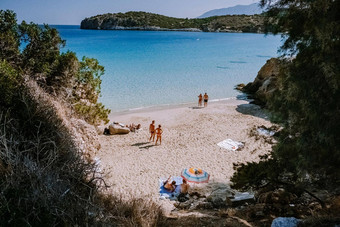 热带海滩voulisma海滩istron克里特岛希腊夫妇假期希腊