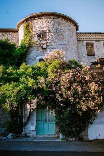 中世纪的村鲁姆斯<strong>砖房子</strong>小小巷阿尔代什河法国
