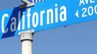 加州街路标志十字路口刻字十字路口路标象征夏季旅行假期美国旅游目的地文本站<strong>名牌</strong>城市这些洛杉矶路线