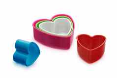 色彩斑斓的心形的塑料饼干刀具集减少