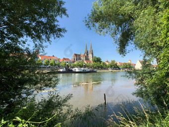 彼得大教堂多瑙河河