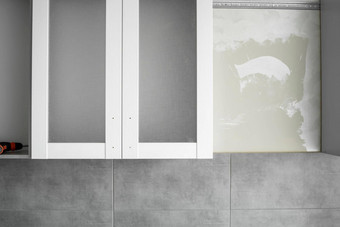 自定义厨房橱柜安装白色家具外墙中密度纤维板灰色的模块化厨房刨花板材料阶段安装框架家具<strong>方面</strong>中密度纤维板配置文件