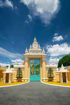 皇家宫门Entance外金边在金边城市柬埔寨