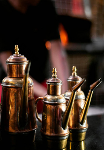 橄榄石油铜<strong>调味瓶</strong>传统的自动售货机细节意大利餐厅