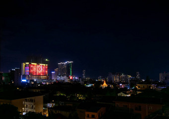 市中心中央金边在金边城市天际线晚上视图柬埔寨