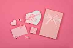 情人节礼物盒子请注意粉红色的