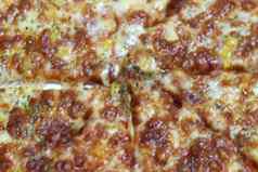 披萨使美味的披萨面团奶酪西红柿绿色橄榄