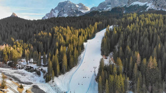 萨帕达滑雪小道空中视图冬天季节意大利阿尔卑斯<strong>山脉</strong>