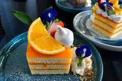 橙色蛋糕橙色一流的板准备好了吃