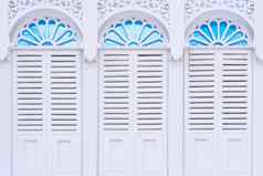 美丽的体系结构白色窗户装饰框架古老的经典建筑