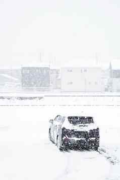 新鲜的白色雪下降冬天季节河口湖日本