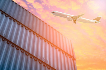 物流运输货物飞机航运院子里照片概念全球业务容器航运物流进口出口行业