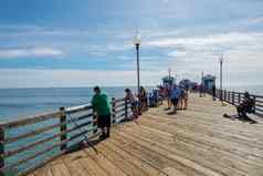 旅游走海滨码头蓝色的夏天一天海滨北部三迭戈县