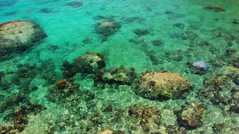 平静<strong>海水</strong>石头和平蓝色的<strong>海水</strong>灰色的巨石完美的的地方浮潜KOH我岛阳光明媚的一天泰国自然背景纹理