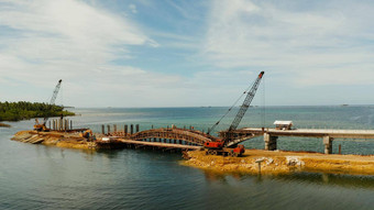 桥建设岛siargao