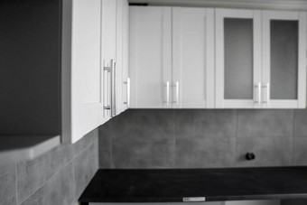 自定义厨房橱柜安装白色家具外墙中密度纤维板灰色的模块化厨房刨花板材料阶段安装框架家具方面中密度纤维板配置文件