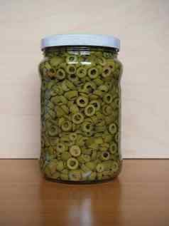 切片绿色橄榄盐水玻璃Jar