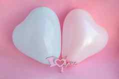 粉红色的蓝色的气球形状心粉红色的背景登记爱婚礼概念情人节一天照片区情人横幅前视图