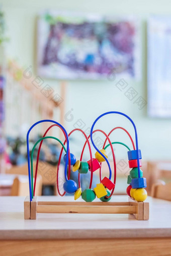 童年社会化概念色彩斑斓的木玩具<strong>幼儿园</strong>