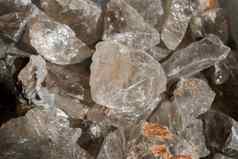 黄水晶半宝石石头矿物岩石晶洞晶体