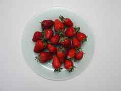 成熟的草莓成熟的红色的浆果盘