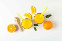 平躺作文新鲜的橙色果汁木榨汁机薄荷橙子木榨汁机白色背景前视图空间文本新鲜的自然喝水果