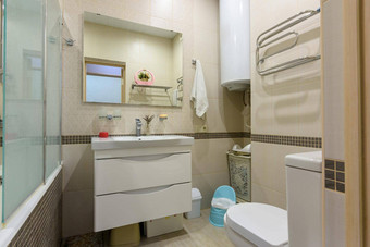 室内现代浴室结合厕所。。。