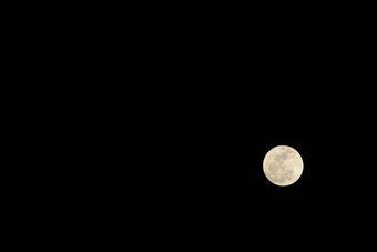 月亮晚上天空
