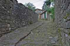 采佩洛沃epirus石头村街视图希腊欧洲