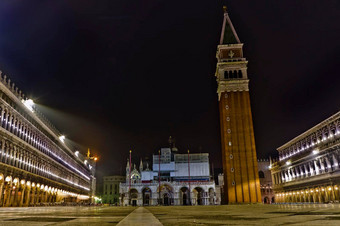 威尼斯三马可广场城市视图晚上意大利欧洲