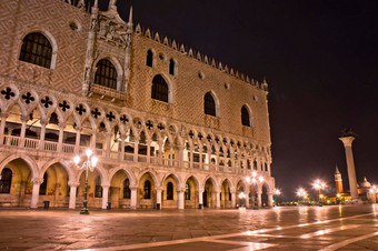威尼斯三马可广场城市视图晚上意大利欧洲